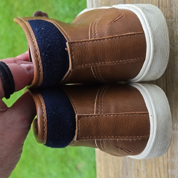 NAUTICA Mens Youth Sz 4 Brown Faux Leather Breakwater Ankle Chukka Lace Up UC - Picture 7 of 9